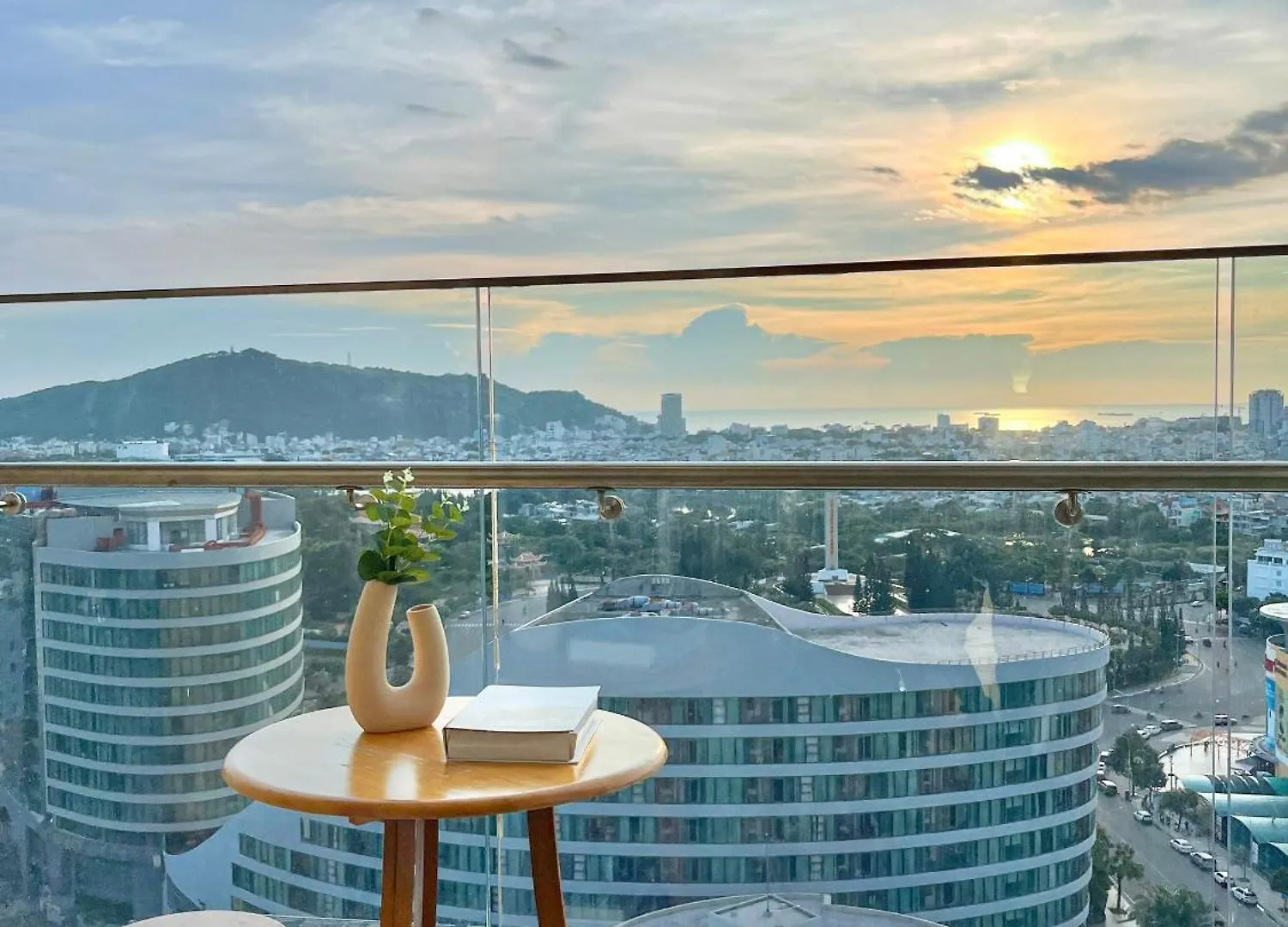 Condotel 5 Sao The Song Vung Tau Mr Vuong Vietnam